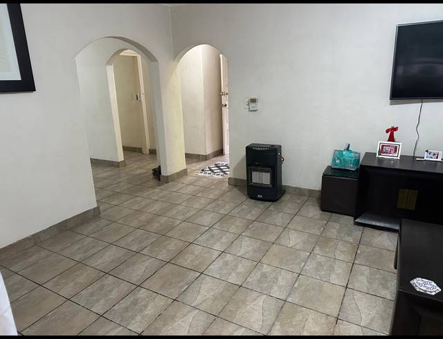 3 BEDROOM HOUSE TO LET IN OLIVEDALE